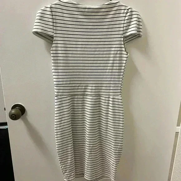 Fighting eel striped work dress. Great condition - Picture 2 of 4